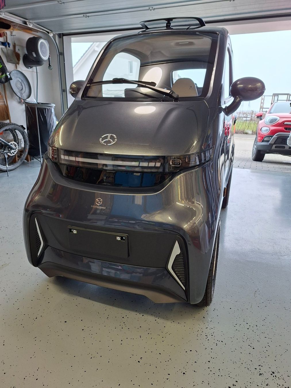 Veicoli elettrici: Senioren E-Auto Feel Lithium 2000 W 45 km/h grau – Usato da Gibswil venduto da popel 1