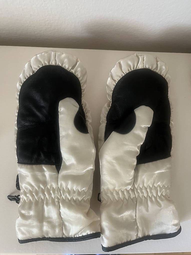 Guanti & manicotti: Skihandschuhe, Daunenhandschuhe Grösse M – Usato da Zürich venduto da rit_g825 1