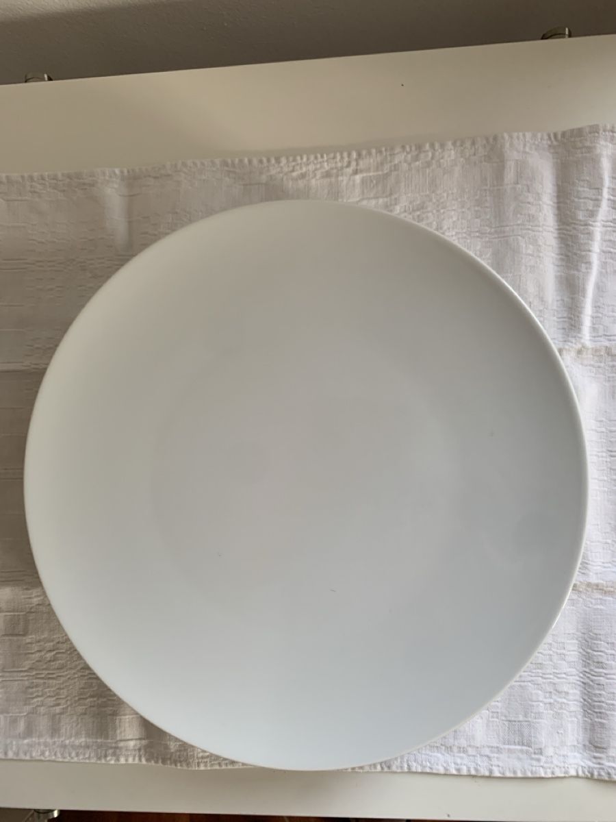 Rosenthal Piatti: ROSENTHAL: 4 grosse weisse Teller, DIBBERN: 1 grosser Teller – Usato da Luzern venduto da paulablue