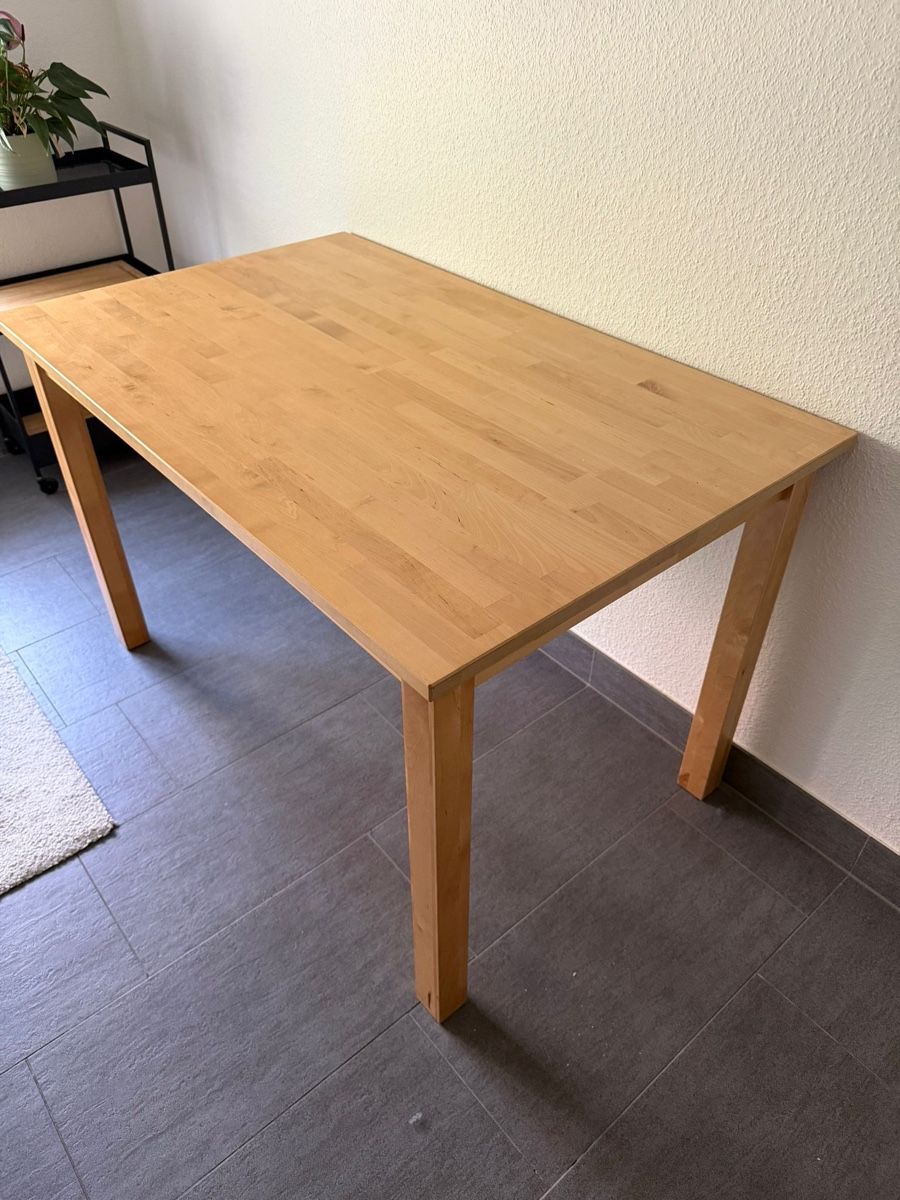 Tavoli: Holztisch – Usato da Basel venduto da Cdraemy. 1