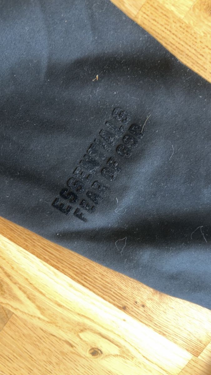 Fear of God Pantaloni: Fear of god essentials trainerhose – Usato da Pieterlen venduto da sam_58jm 3