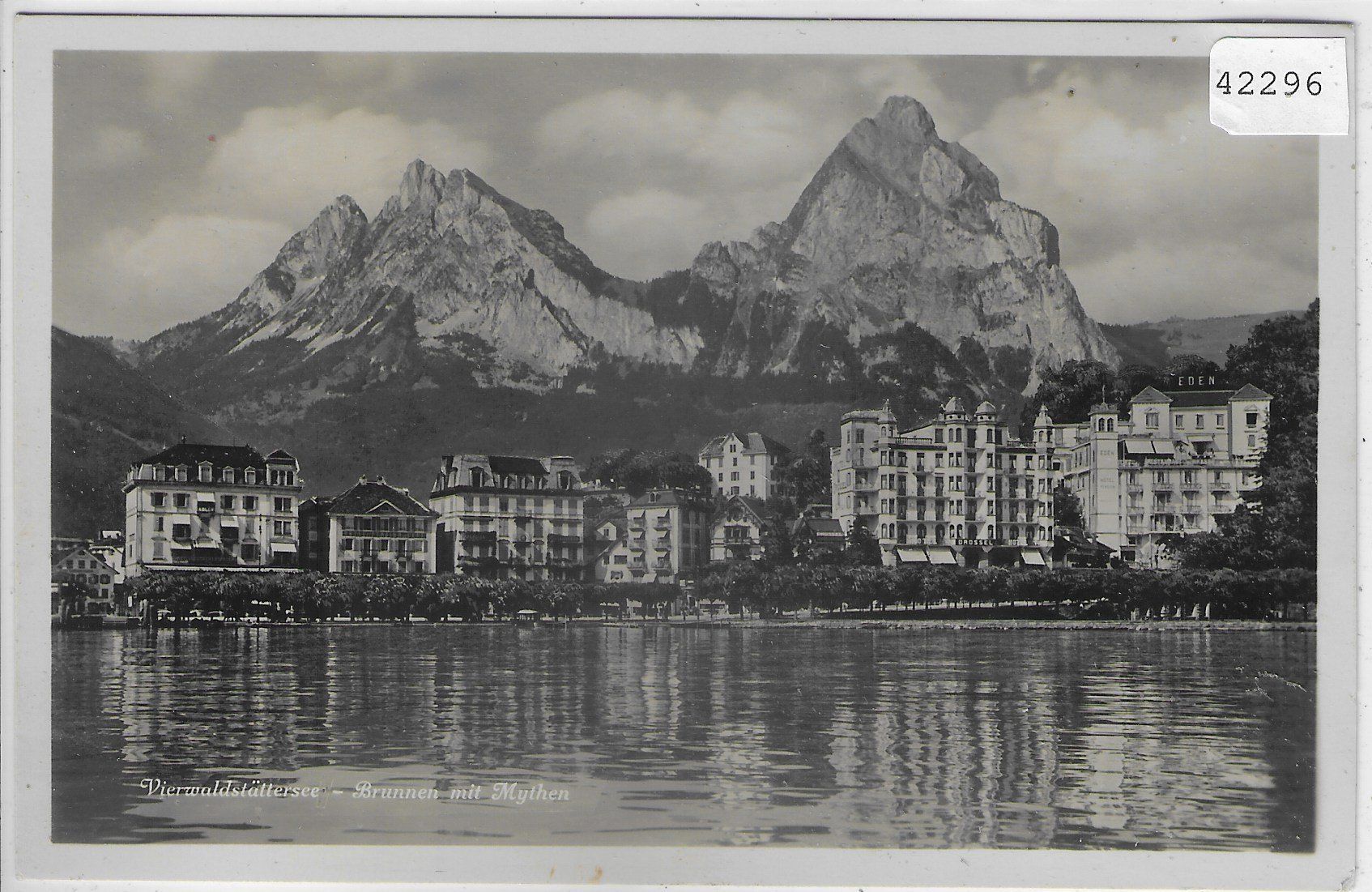Cartoline postali: Vierwaldstättersee - Brunnen mit Mythen – Usato da Ettingen venduto da Kartenplanet
