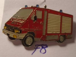 1 Pin Feuerwehr Auto (F8)