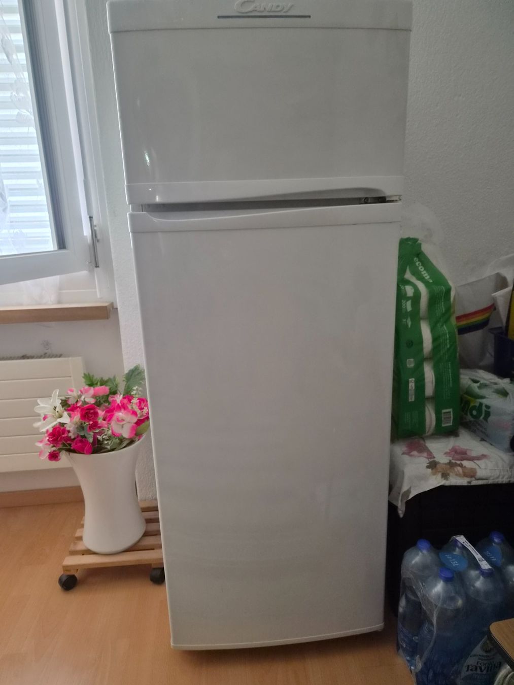 Réfrigérateurs: Kühlschrank Candy weiss – Défectueux à Zürich par Citalo