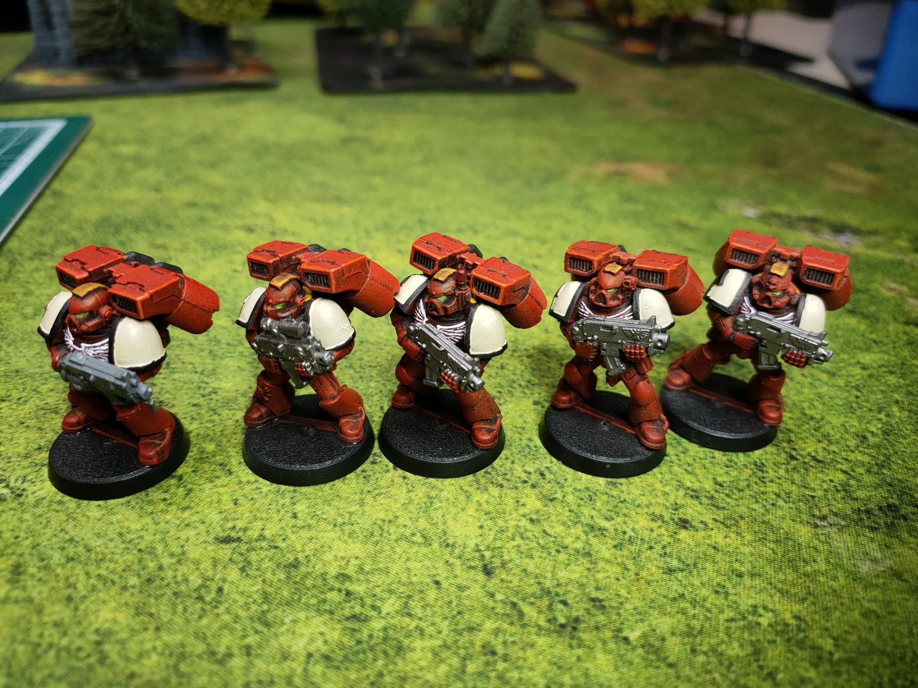 Kit di modellismo & Modellini statici: Marines mit Jumppacks der Space Marines Warhammer 40k – Nuovo (secondo la descrizione) da Baden venduto da Araneus