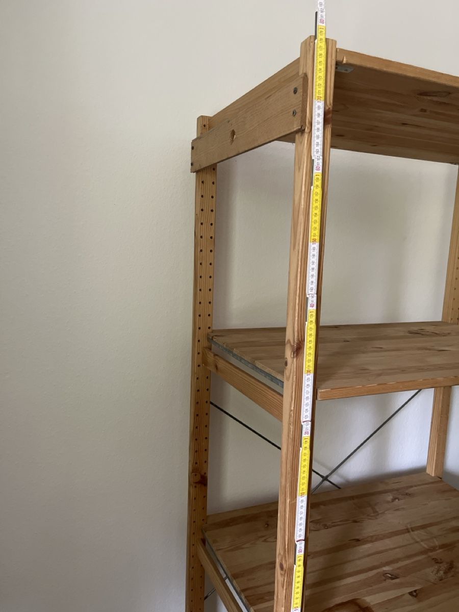 Articles en bois: Regal mit ablagefläche Holz gebraucht – D'occasion à Therwil par gue_7cyy 1