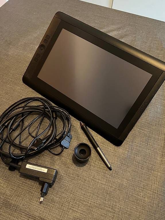 Wacom Tablet PC: Wacom Cintiq 13HD Touch + Pen – Usato da Montherod venduto da lep_cq59 2