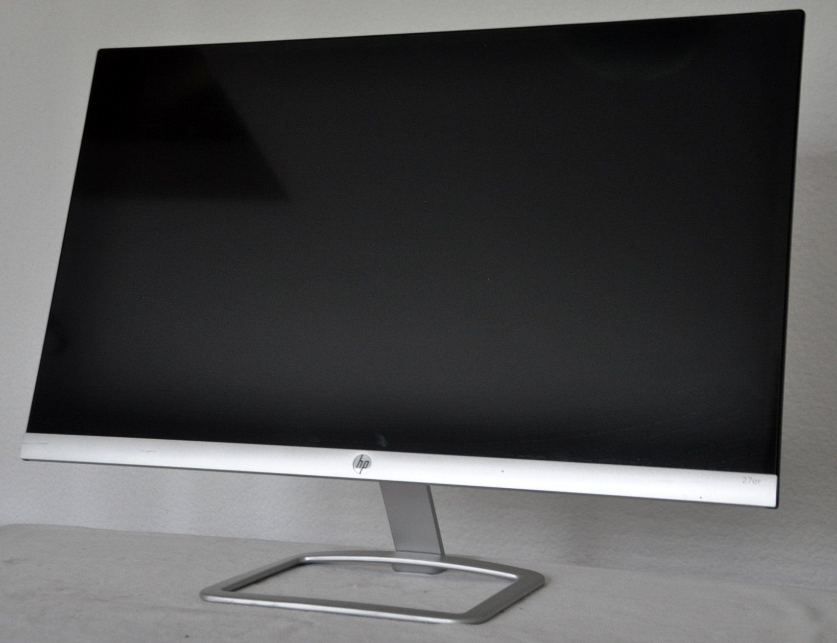 Hewlett Packard Monitor: Monitor HP 27er IPS  moniteur 27" – Usato da Collonges venduto da arashee 4