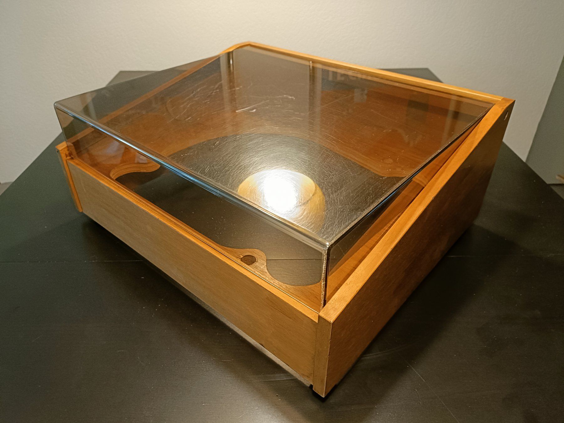 Thorens Giradischi: Socle en bois pour Thorens TD 124 – Usato da Pampigny venduto da edyschi 1