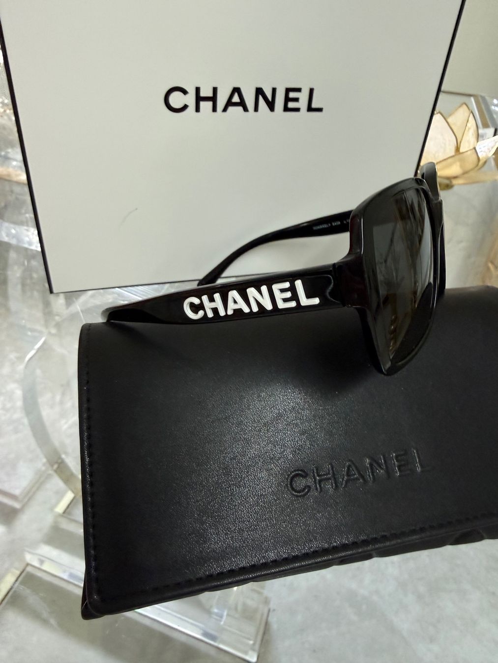 Chanel Lunettes & Verres: CHANEL Sonnenbrille 😎 – D'occasion à Arosa par Schatzkiste88