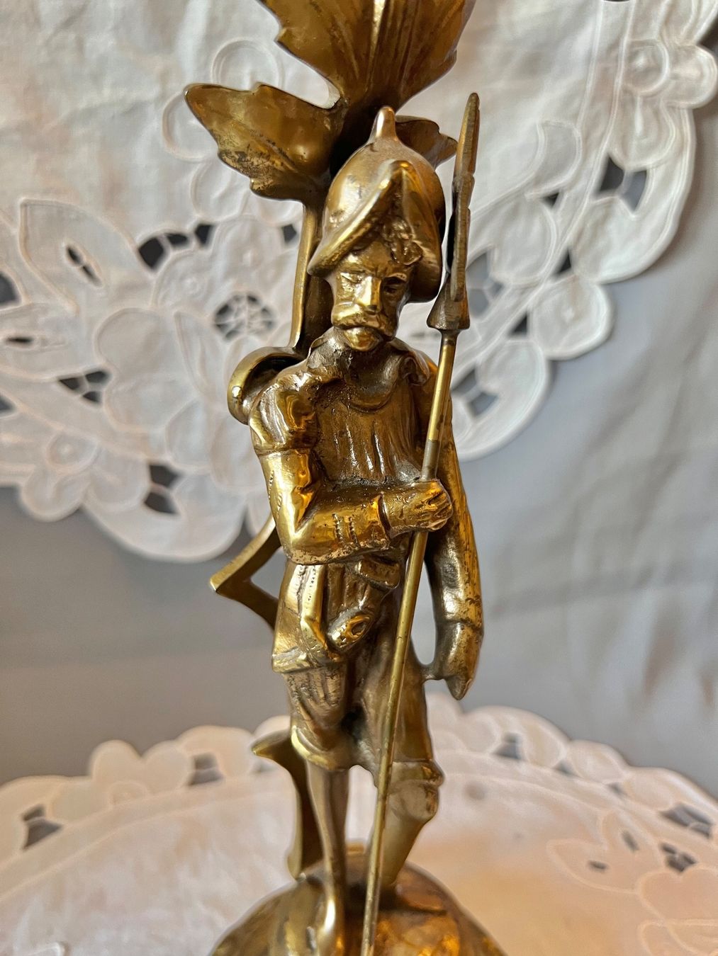 Kerzenständer: Figürlicher Messing Kerzenständer 50cm – Gebraucht aus Frenkendorf von Only1 6
