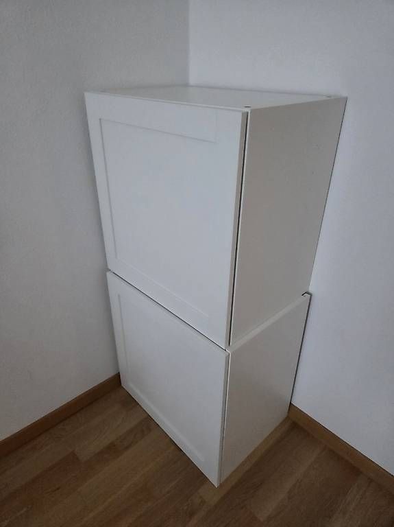 Armadi: IKEA Platsa Korpusse mit Türen – Usato da Oberengstringen venduto da rama.18