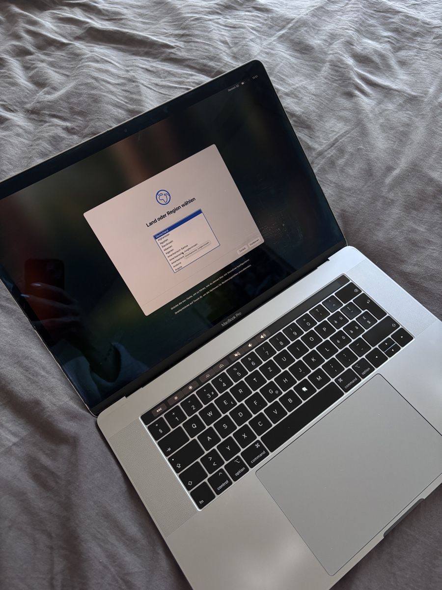 Apple Notebook: MacBook Pro 15” (2019) – Usato da Heitenried venduto da melinazahno