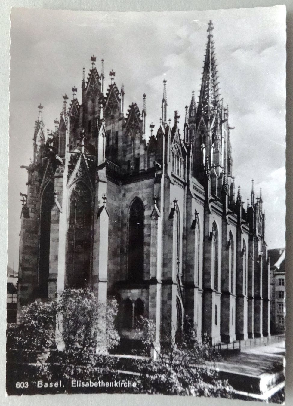 Cartoline postali: Basel, Elisabethenkirche – Usato da Fétigny venduto da Billy2miny