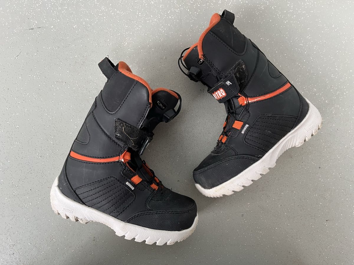 Snowboard Nitro Scarpe per ragazzi: Nitro Snowboardschuhe Gr. 30 2/3/ MP19 – Usato da Horgen venduto da pupcia01 1