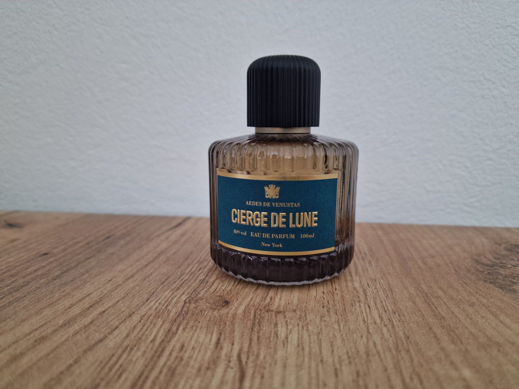 Profumi & Eau de Toilette: Cierge de Lune - Aedes de Venustas 5ml Abfüllung – Nuovo (secondo la descrizione) da Root venduto da FragranceEla