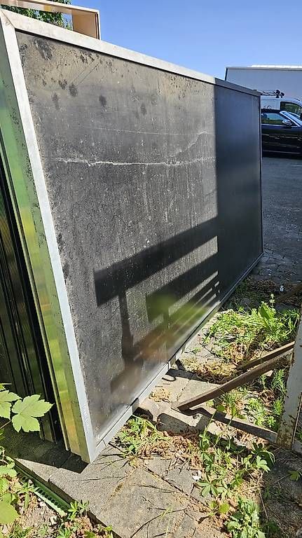 Dispositivi a energia solare: Solarkolektoren für Warmwasser – Usato da Kölliken venduto da Maxilopez