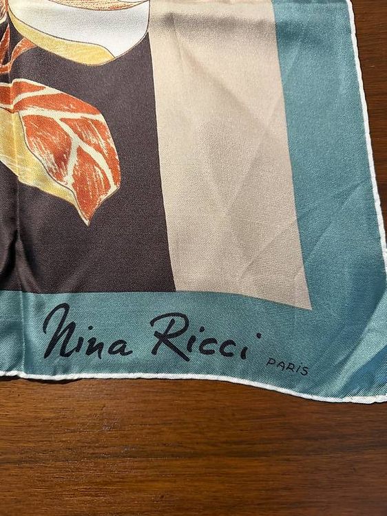 NINA RICCI carré de soie lot de 3 avec la fourre | Kaufen auf