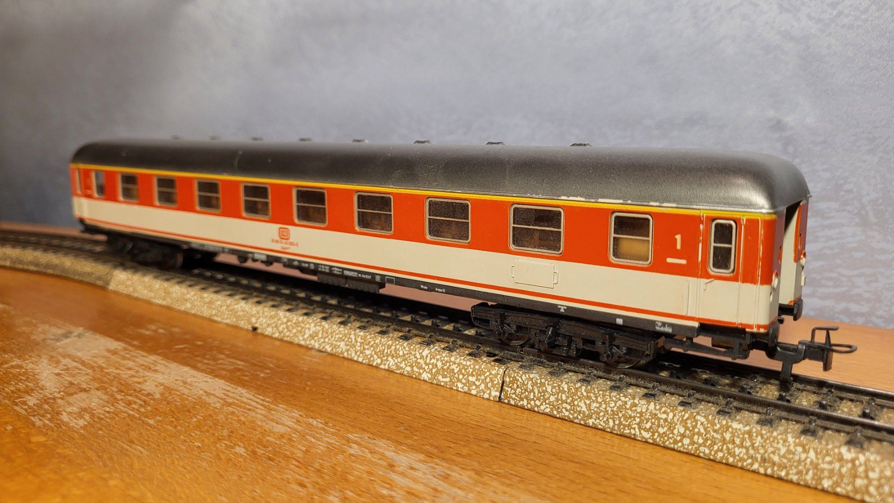 Märklin Modelleisenbahnen: Märklin, D-Zug-Wagen 4092 – Gebraucht aus Uster von gurust