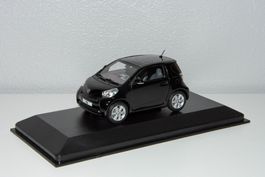 Toyota IQ (1/43)