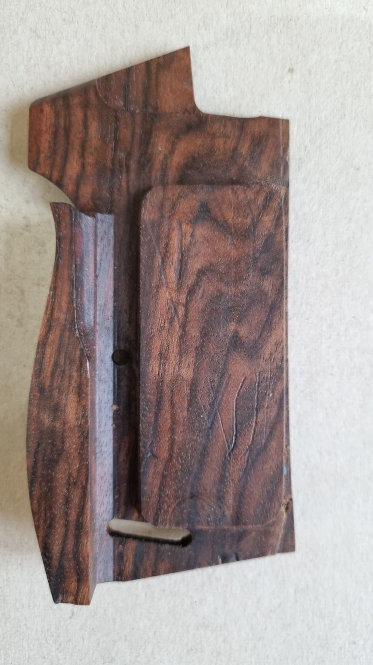 Schützensport: SIG 210 / P49 Griffschalen mit Schweizerkreuz – Gebraucht aus Koblenz von  4