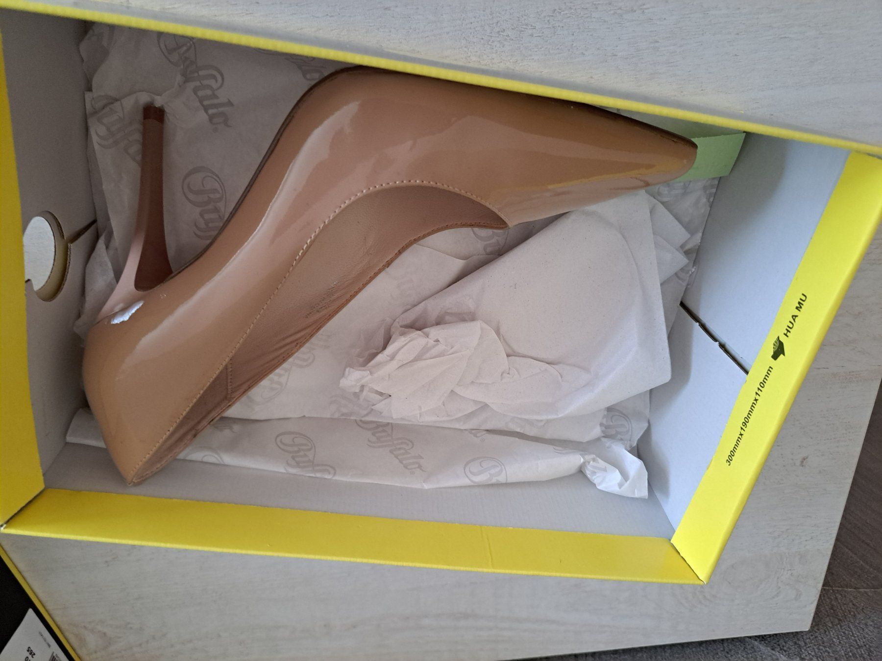 Scarpe da donna: Bufffalo Escarpins Nude , 41, neufs – Nuovo e nell'imballaggio originale da Reconvilier venduto da something4you 3