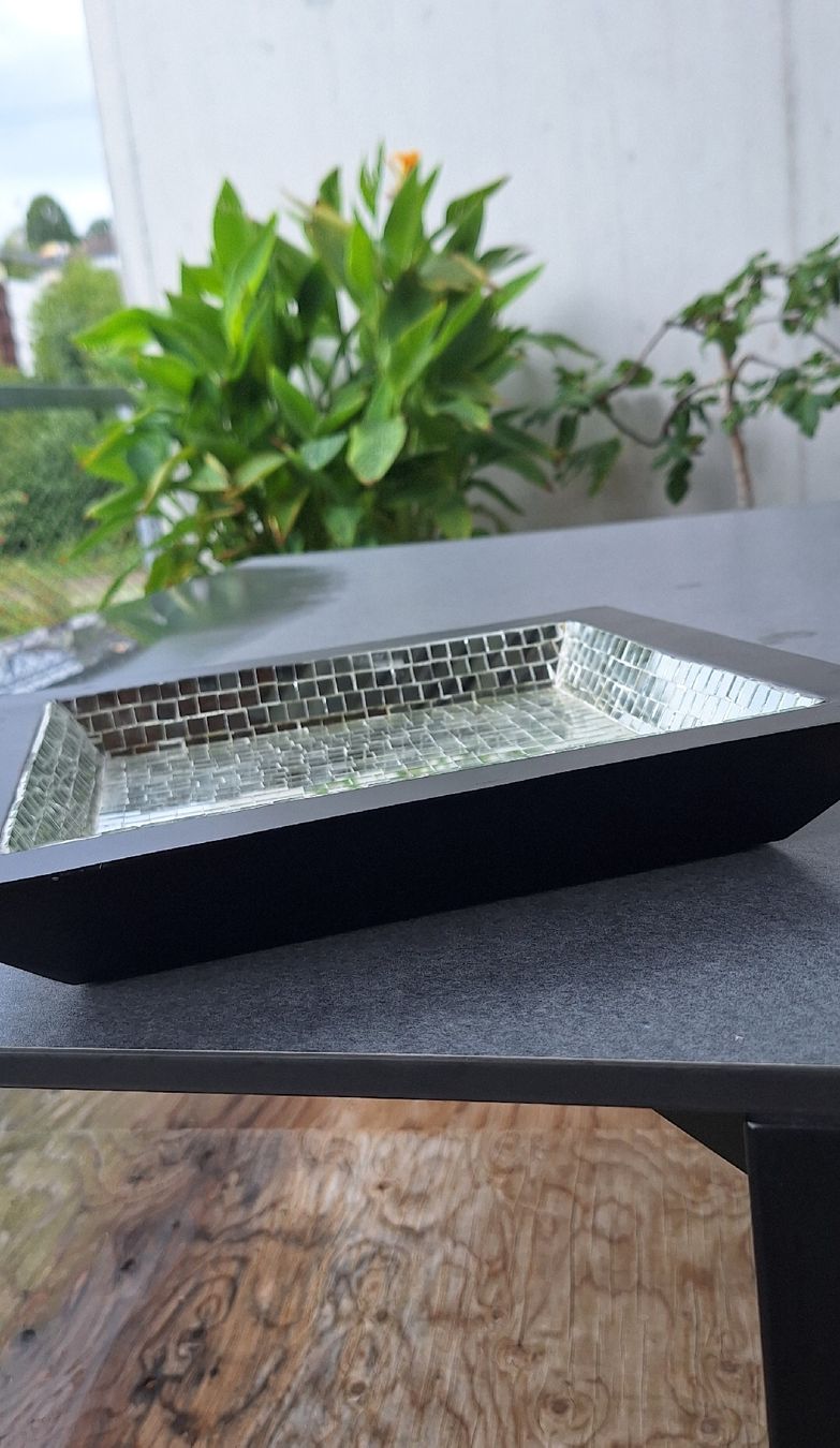 Tutte le decorazioni: Schale mit Spiegelmosaik – Usato da Uzwil venduto da Arusha21