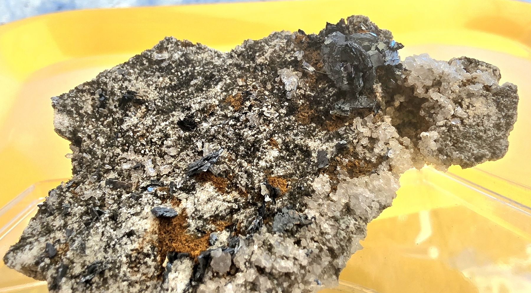 Minerali & Pietre curative: Mineralien Hämatit mit Monazit Binntal – Usato da Glis venduto da nbu_65ys 4