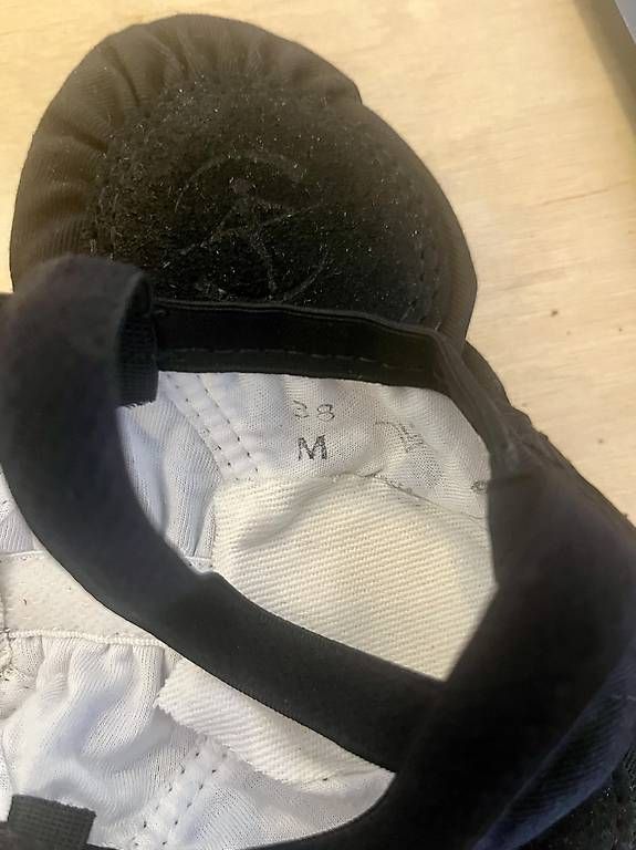 Scarpe da uomo: Ballettschuhe Gr.38 – Usato da Zürich venduto da L__H 2