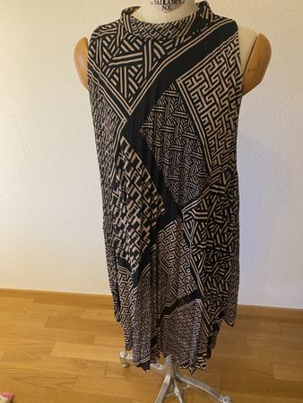 Sommerkleid plissiert Gr. 36 Neu !