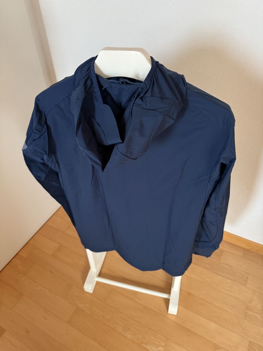 Rapha Vestes: Rapha Jacke – Neuf avec emballage d'origine à Jegenstorf par mammut02 1