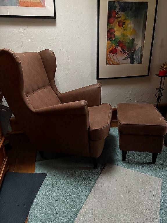 Sessel: Ohren Sessel – Gebraucht aus Allschwil von and_qg59