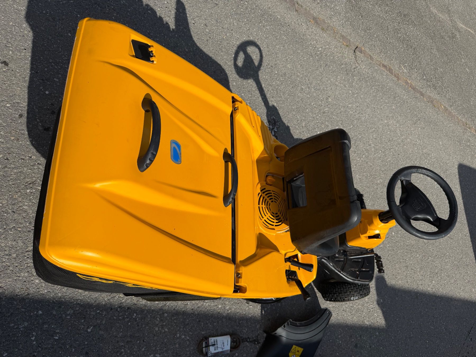 Rasenmäher: Rasentraktor Cub Cadet – Gebraucht aus Buttisholz von Jan_wq8p 5