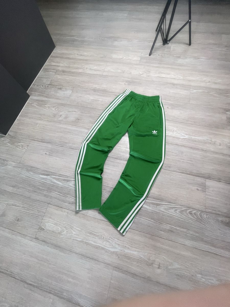 Adidas Pantaloni: Adidas Firebird Jogger – Nuovo (secondo la descrizione) da Safnern venduto da MaisonLouis 1