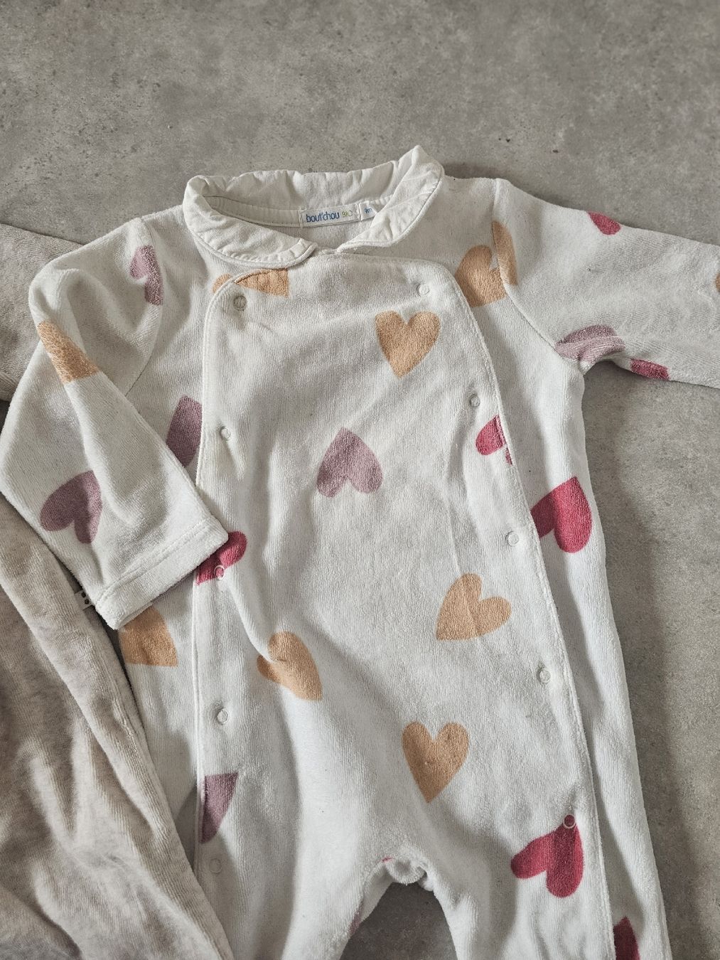 Pigiama & Simili: Lot de 2 pyjamas, taille 9 mois, motifs mignons – Usato da Sornetan venduto da T.a333 3