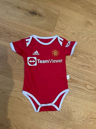 Manchester United Baby Body / Strampler (Gr. 68/74)