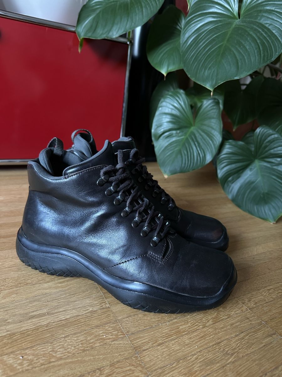 Prada Scarpe da uomo: Prada Stiefel braun Leder Archive 2000er Y2K – Usato da Basel venduto da luc_j2xz 3