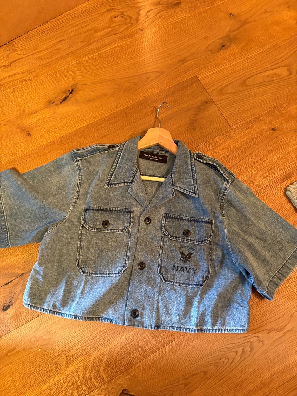 Camicette: Cooles Jeanshemd, Crop Style, , Grösse L neue – Nuovo (secondo la descrizione) da Gutenswil venduto da mse_hbj5 5