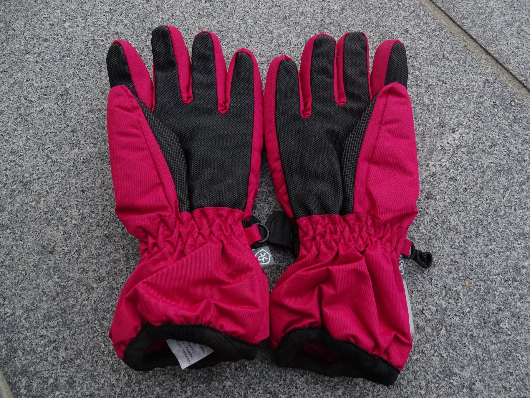 Kinderhandschuhe: Kinder Winterhandschuhe Gr.6/8 J, 3M Thinsulate wasserdicht. – Gebraucht aus Obermumpf von kaiko_2010 1