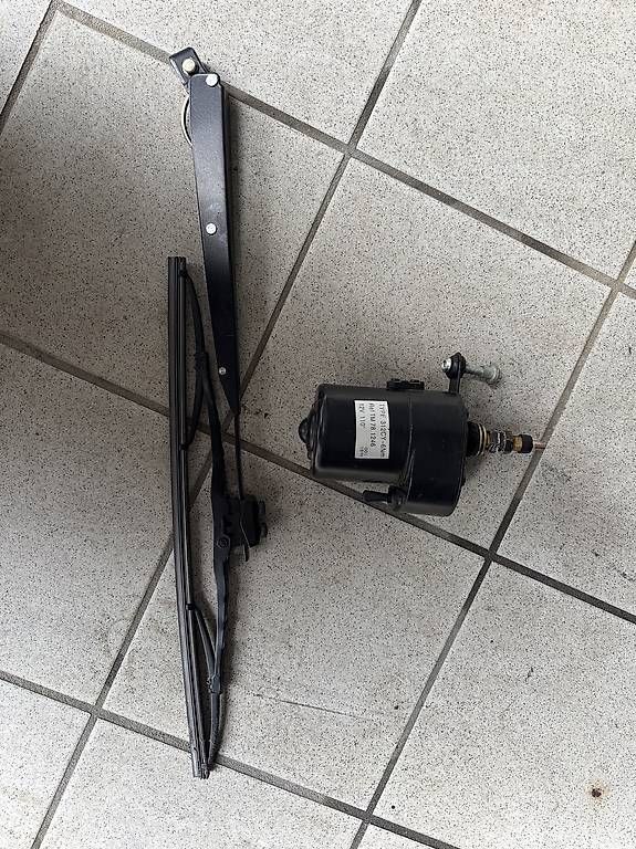 Alle Ersatzteile: Scheibenwischmotor – Gebraucht aus Triesenberg von eli_99z8