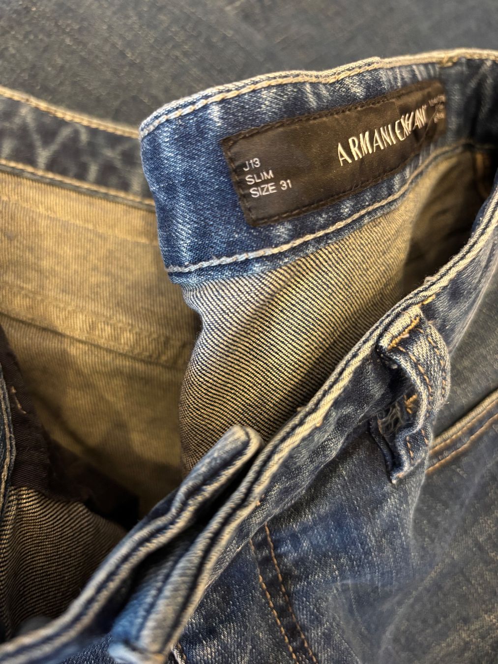 Armani Jeans: Jeans Armani Exchange – D'occasion à Fortunau (Ayent) par CicciStore 1