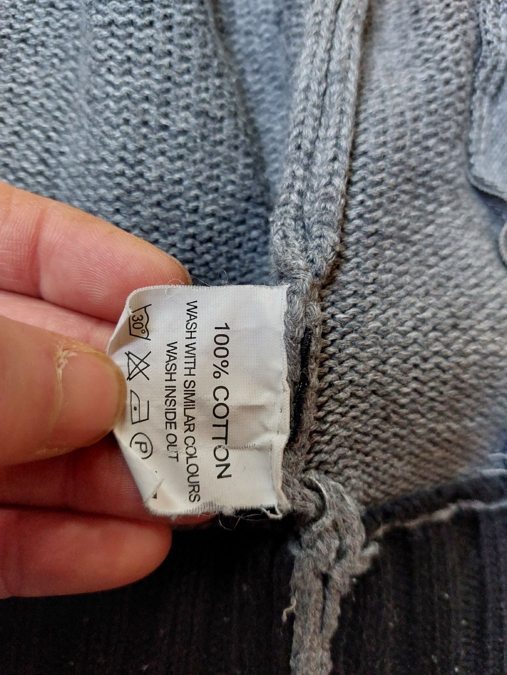 Vestes: Cardigan black out S – D'occasion à Cronay par Gildou 3