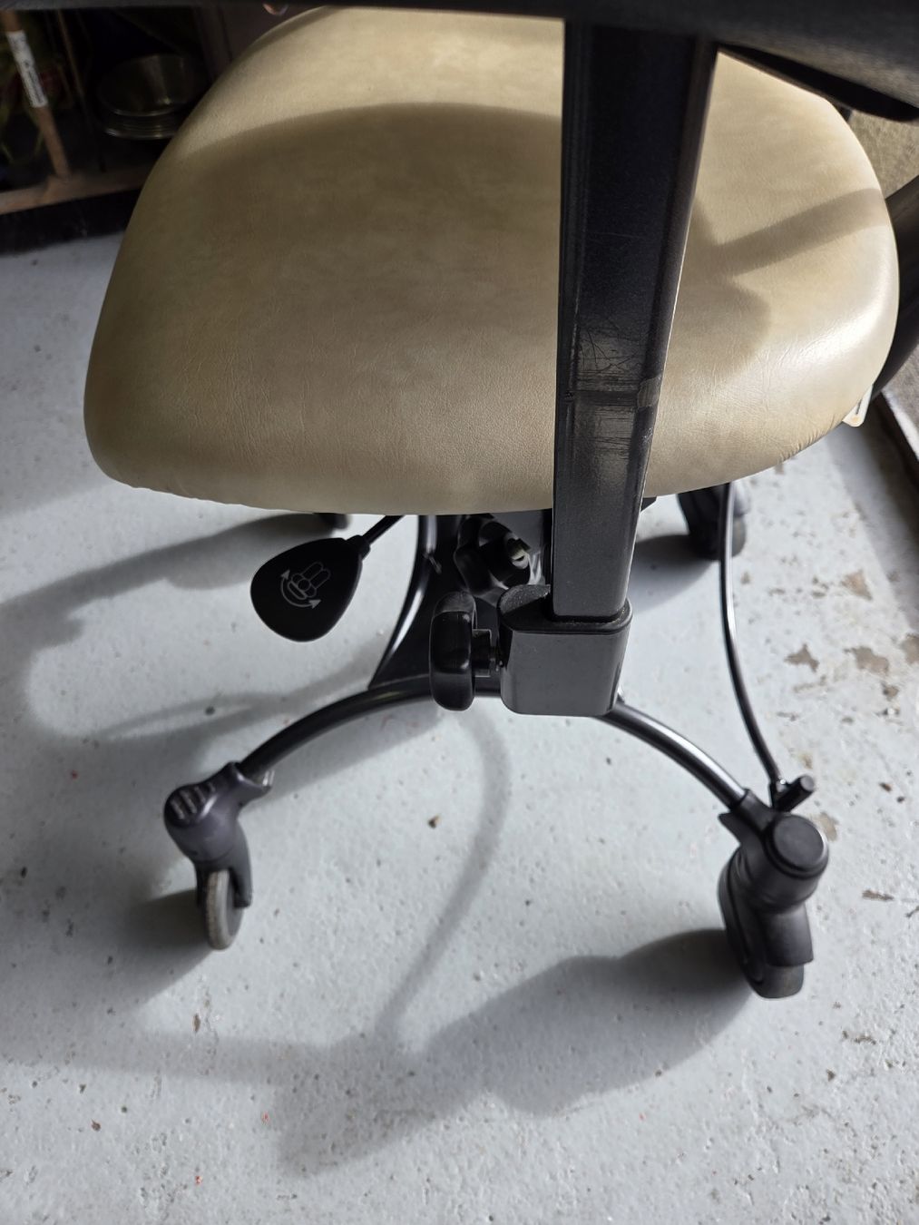 Lettini & sedie per cosmetici:  Chaise de thérapie – Usato da Corcelles NE venduto da Giorgio42 3