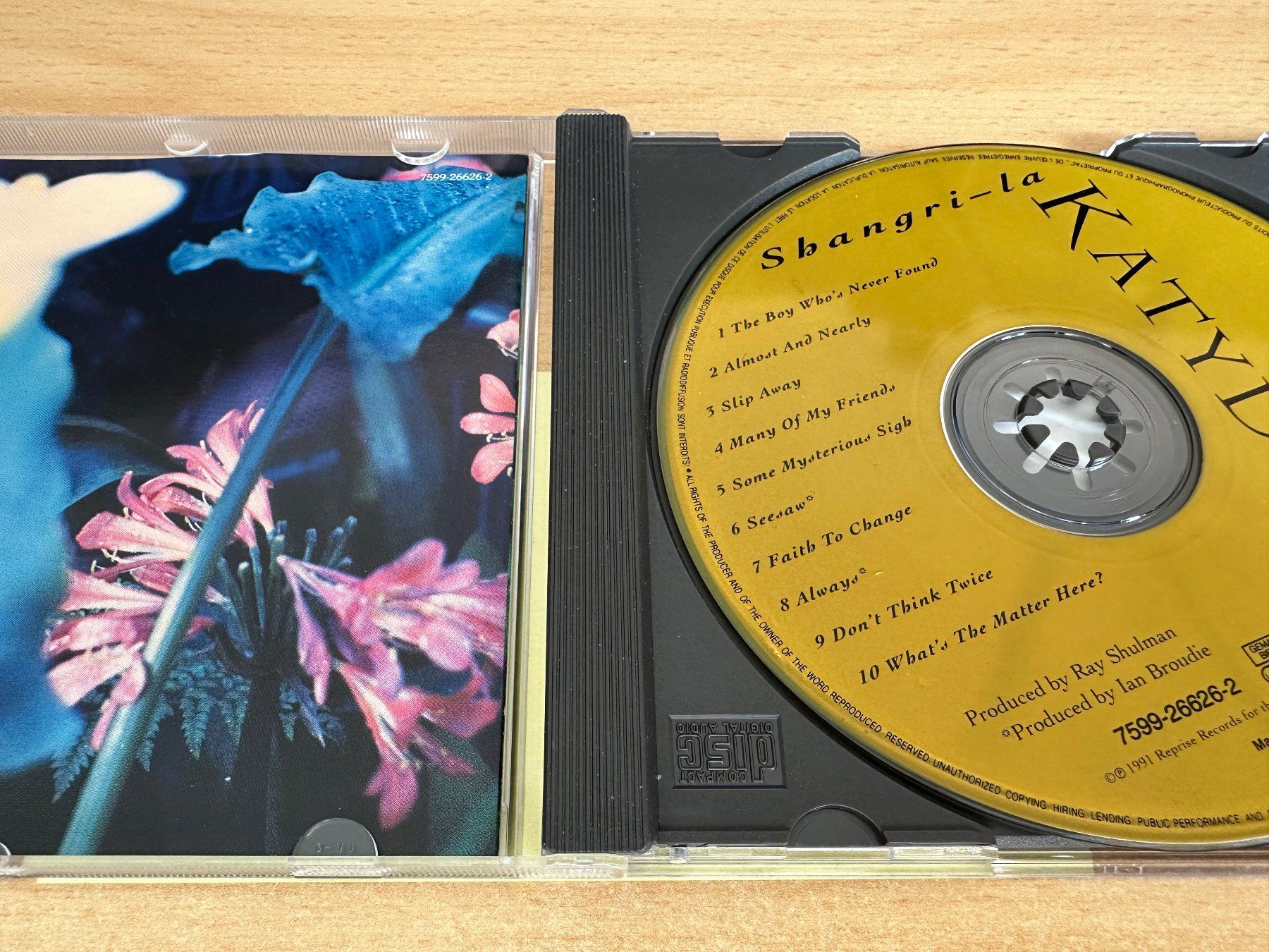 CD: B2 Katydids – Shangri-la – Usato da Rikon im Tösstal venduto da Alpenmutz 2