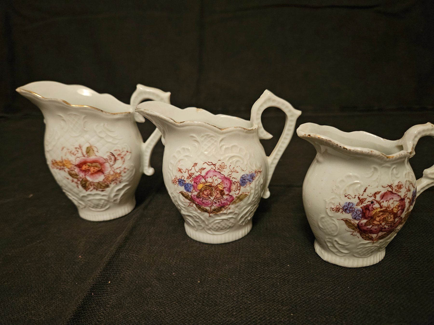 Set di piatti: Vintage Kännchen Set, Blumenmuster – Usato da Basel venduto da Domjansk