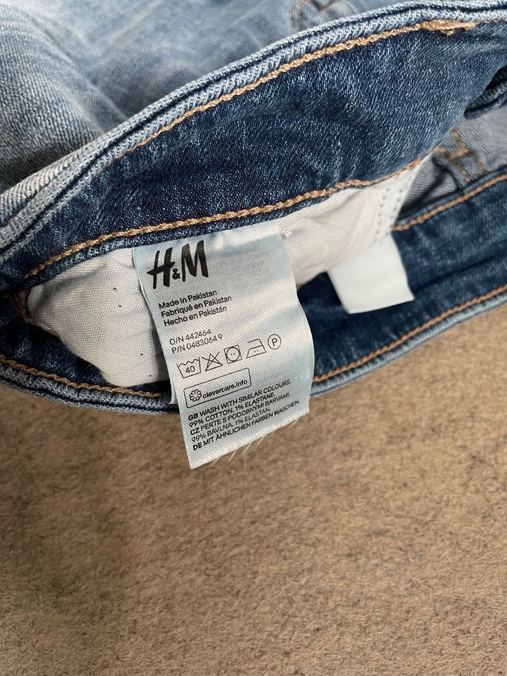 H&M Pantaloni: Denim Shorts H&M – Usato da Basel venduto da Robyn20 4