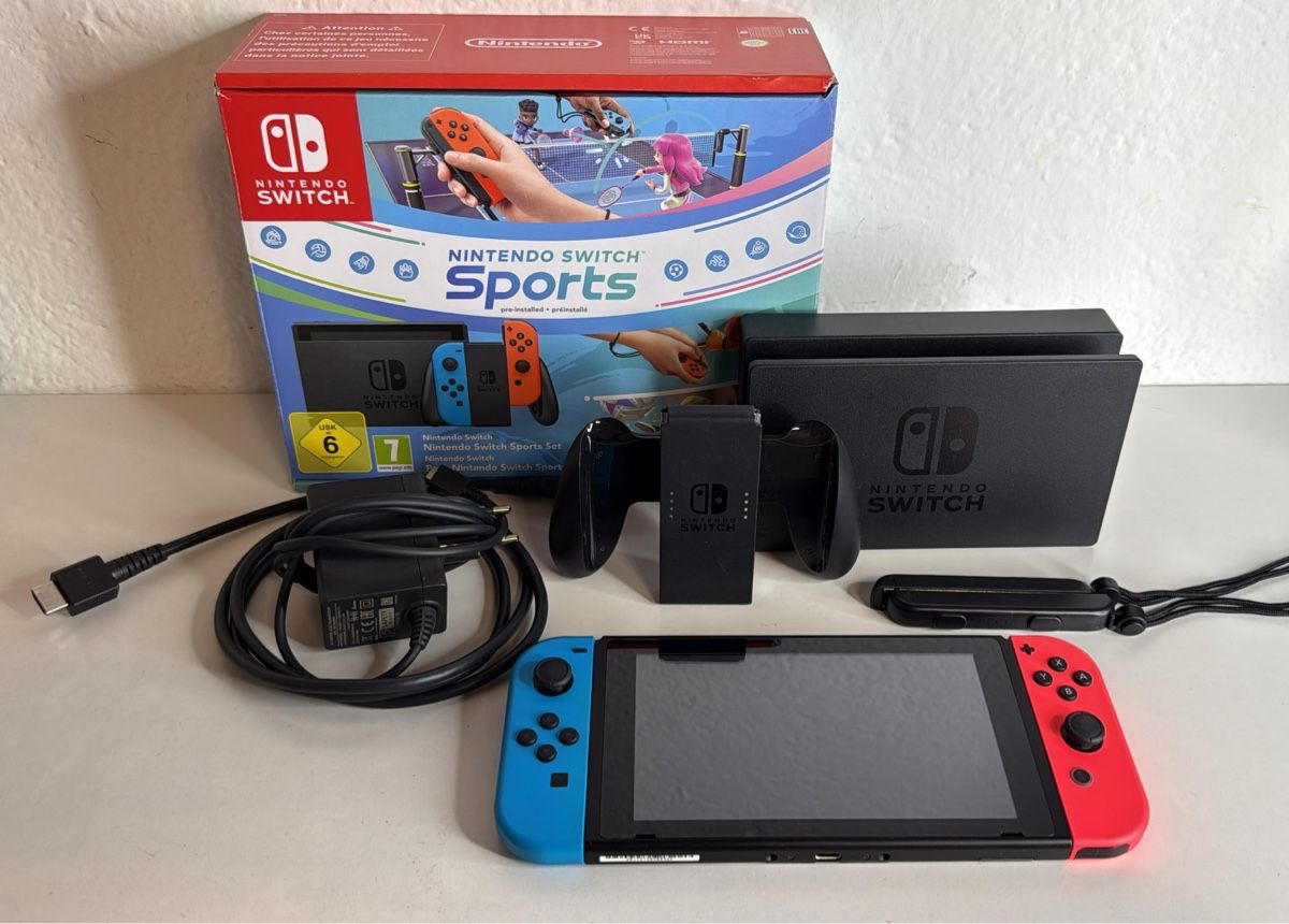 Nintendo Console: Nintendo Switch Console - Good Condition 🎮 – Usato da Ehrendingen venduto da bubulence 1