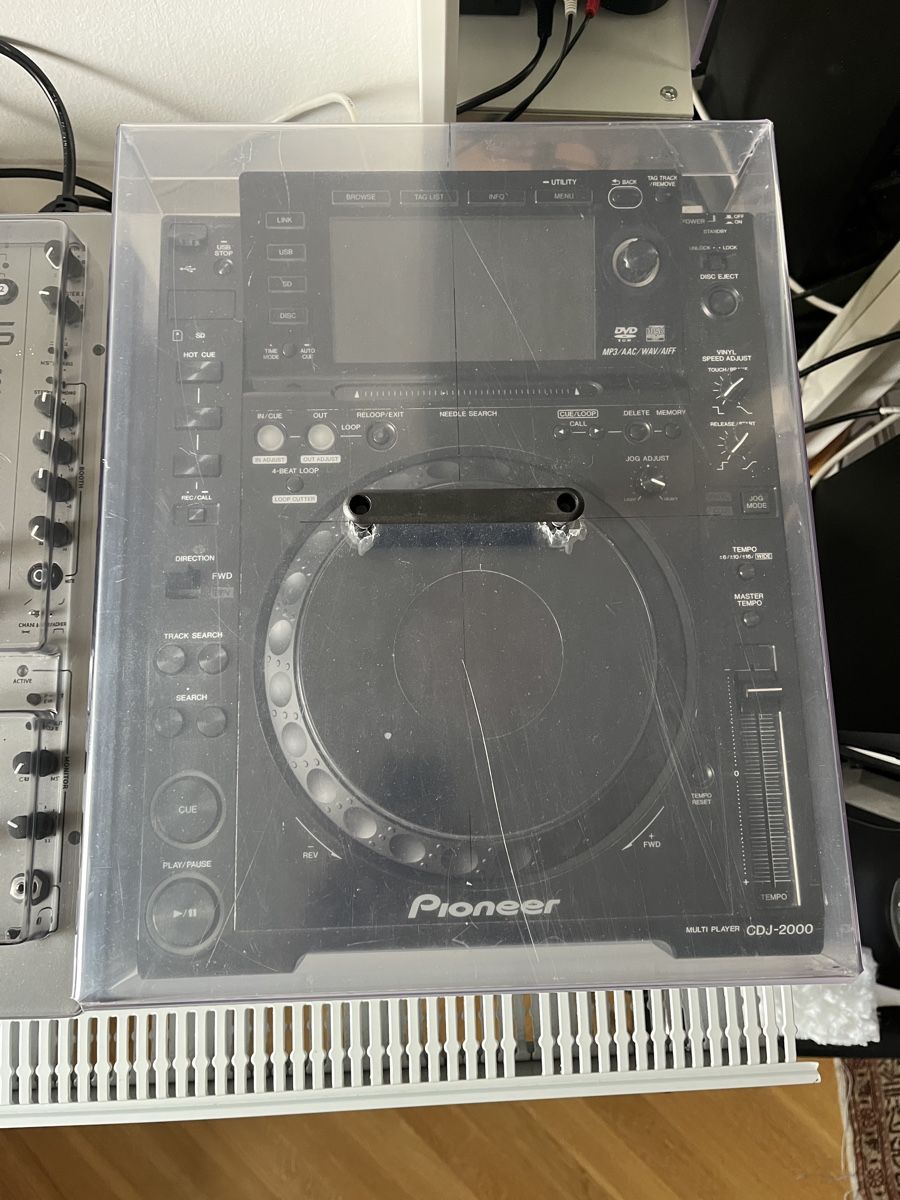 Pioneer Console di mixaggio: 2x Pioneer CDJ-2000 mit Decksaver – Usato da Zürich venduto da bretxo 5