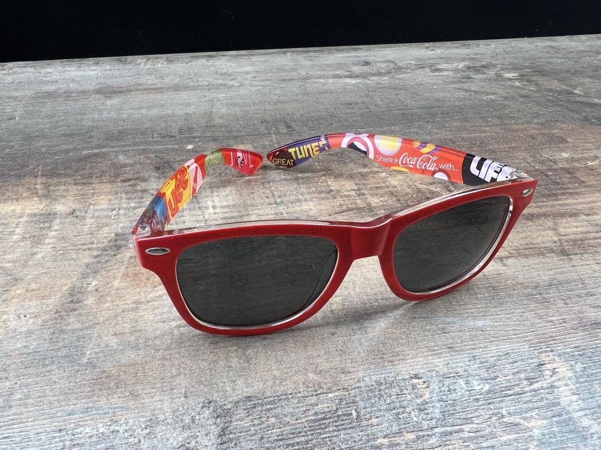 Occhiali & Lenti: Coca cola sonnenbrille – Nuovo e nell'imballaggio originale da Hallau venduto da R.R.91