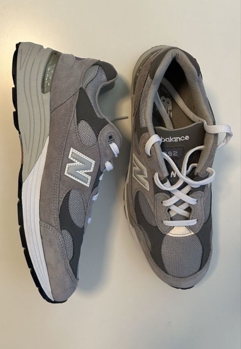 New Balance Scarpe da uomo: New Balance 992 US11/45 – Usato da Bern venduto da ell_v8kx 2
